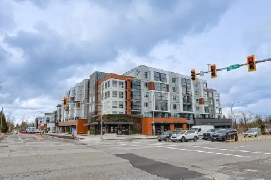 Brand new 2 bed, 2 bathroom, 2 Parking Sub-Penthouse unit Image# 14