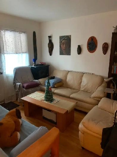 3 1/2 Rosemont  –  2 Balcons -  Premier Etage Image# 1