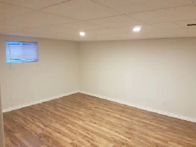 Room for rent near McMaster University Image# 1