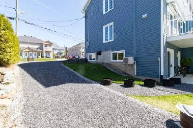 Sunny 3 1/2 basement apartment for rent Image# 4