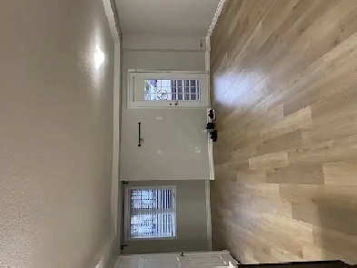 Lovely Two Bedroom Condo Image# 5