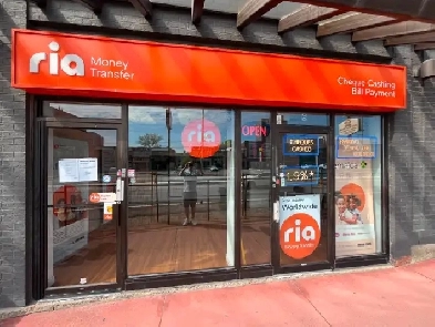 Prime Ground Floor Space Available for Rent Dundas/Hurontario Image# 4