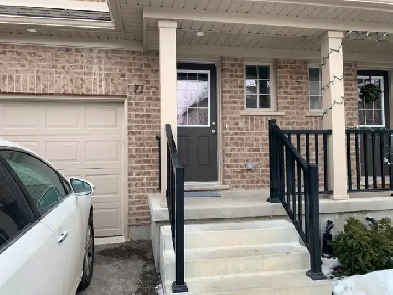 For Rent a Beautiful 3 Bedrooms Townhouse Close to HWY 401 Image# 5