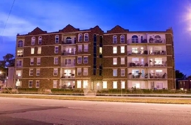 25-042 Gorgeous furnished condo on the Commons Image# 15