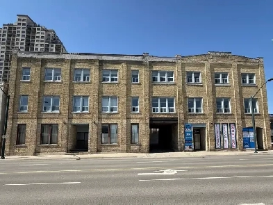 Store Front Commercial Space for Lease Downtown London Image# 9