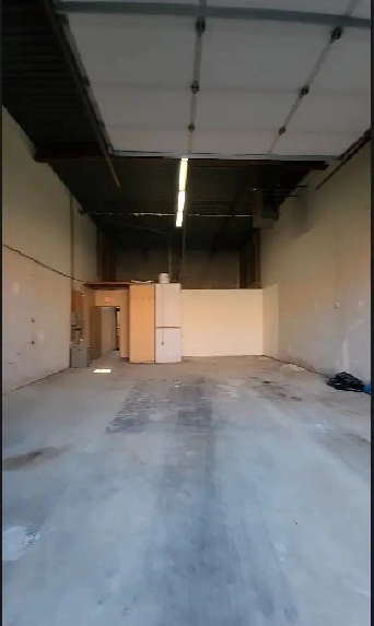 1100 SF Warehouse Space for Short-Term Rent – Cargo Van Accessib Image# 1