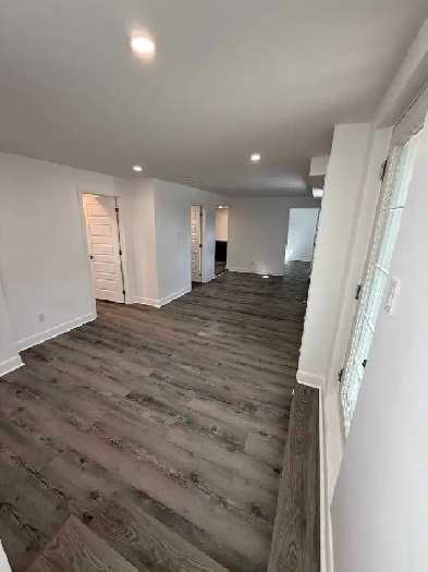 Grand 4 ½ Rénové à Mascouche tout inclus //DISPONIBLE MAINTENANT Image# 8