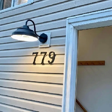 2 bed 1 bath second floor apartment in downtown Fredericton Image# 3
