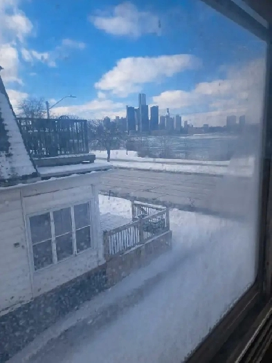 Riverview room for rent Image# 1