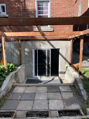 Semi sous sol a louer quartier NDG Image# 1