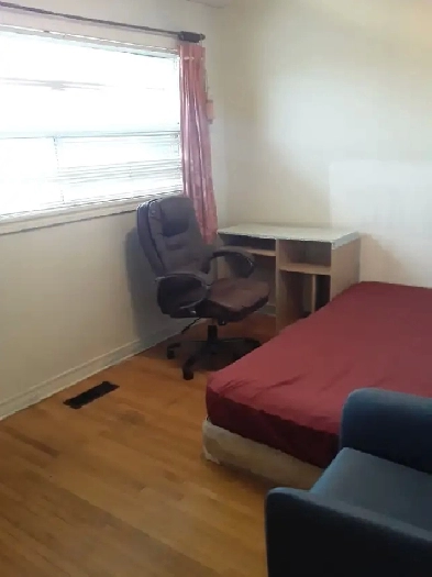 A room for rent at St Clair and Keele for male Image# 2