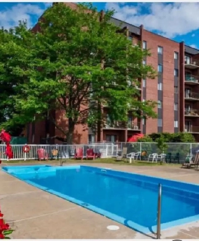Condo à Louer Image# 2
