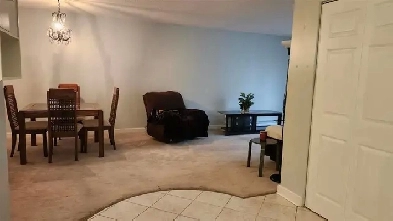 Beautiful 1-bedroom, 1-bathroom Apartment  Heritage Park Area Image# 2