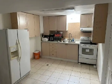 4 rooms for rent - available now Image# 1