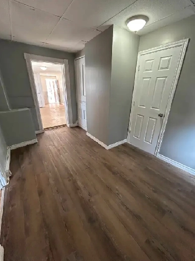 3 Bedroom Main Floor for Rent - Open House Viewing Image# 1