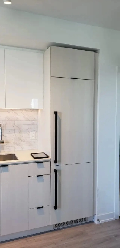 Condo 2 bdrm 252 Church St Toronto for RENT or for sale Image# 4
