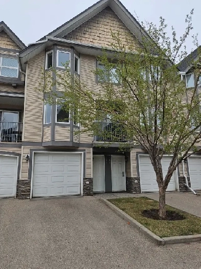 195 Cedarwood Lane Townhome room renting Image# 11