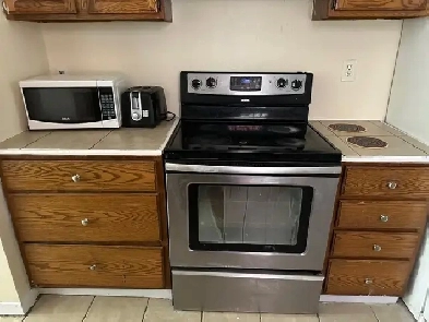 Fully furnished 5 bed rooms house near university for mens Image# 1