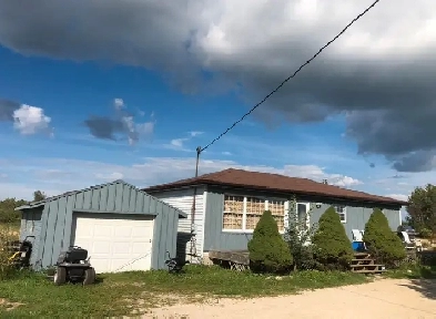 Farm House For Sale 50 Acres  Bungalow House Hwy 10 Image# 9
