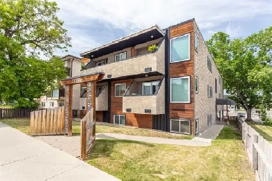 Modern 2-Bedroom Near Sunalta LRT – Stylish, Bright, and Transit Image# 17