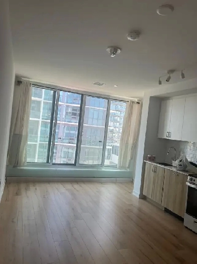 1 bedroom and a den available from June 1st at queensway and kip Image# 3
