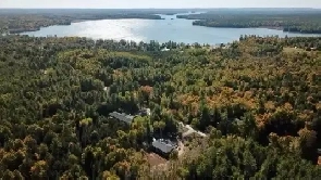 Gorgeous 2Bed, 1Bath Secondary Suite Image# 2