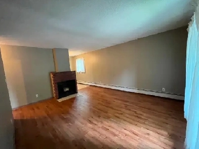 Lower mount royal 1 bedroom, balcony $1250/m  elect Image# 6