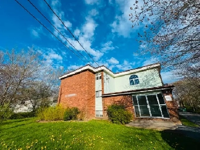 1 Bed 1 Bath For Rent - HEAT, WATER AND ONE PARKING INCLUDED Image# 6