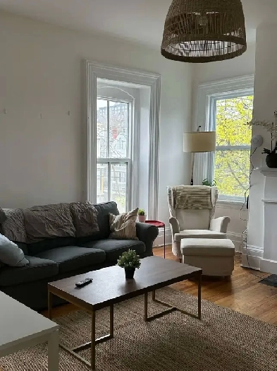 Private Room Near SMU and DAL for Female - ALL INCLUSIVE! Image# 1