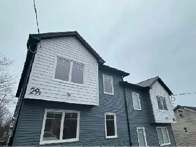 Lovely 3 Bdrm Upper Flat - INCENTIVE: Pay Only 1/2 for 1st month Image# 5