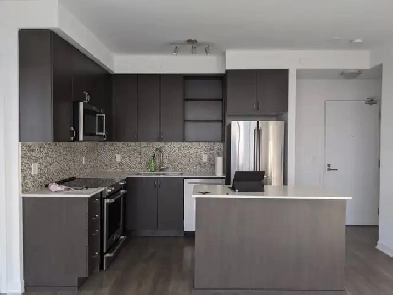 3 Bedroom Condo Mississauga Image# 6