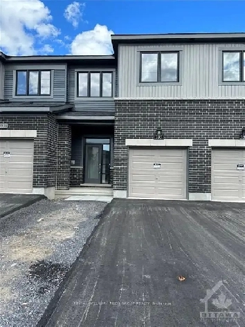 Orleans | Avalon | Townhome for Rent | 3 Beds   4 Baths Image# 3