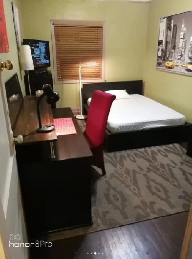 Private Furnished Danforth Room Image# 2