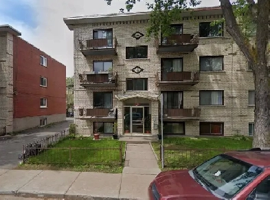 tranquille Grand 4-1/2, 2 chambres 1 sdb chauffage et eau chaude Image# 1