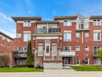 Condo avec garage à Montreal 4 1/2 occupation rapide Image# 1