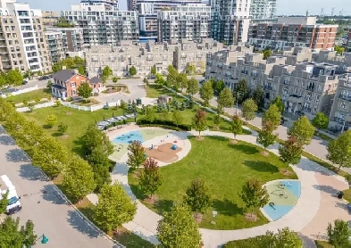 1 Bedroom   Den Luxury Condo (Markham: Hwy7 & Warden) Image# 2