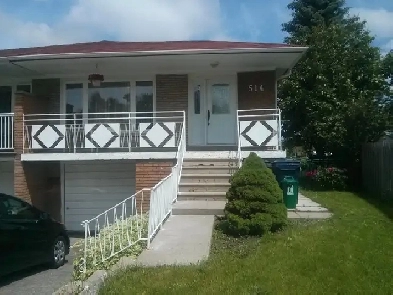 Bright and spacious 3br house For Rent in Finch and Don Mills Image# 7