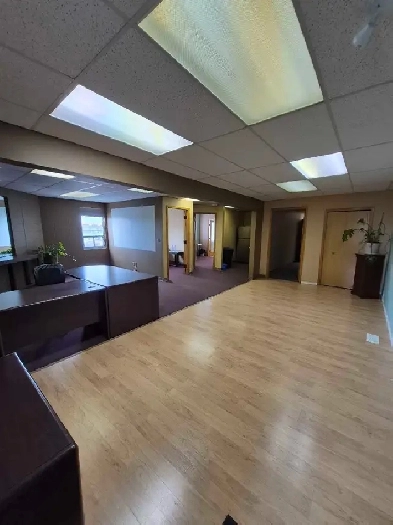 Commercial Office Space/ Reduced Rent offer Image# 4