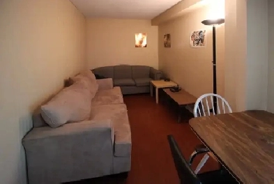 Guelph Room (Summer Sublet) - STUDENTS ONLY Image# 5