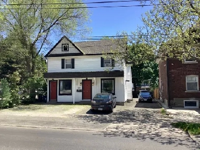 Two bedroom plus den apartment downtown Image# 1