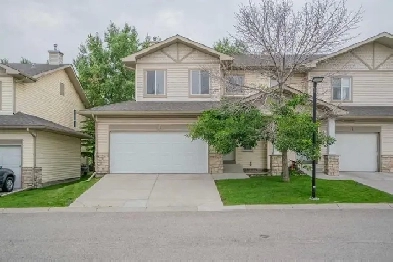 Fully Furnished Private room  in NW Calgary– Female Only Image# 6