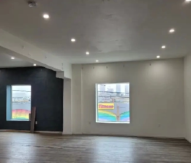 Studio, Office, Showroom, Warehouse, Gallery Dupont-Geary Image# 2