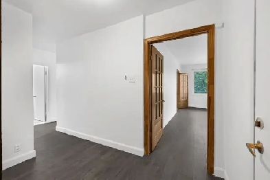 Bright and generously sized 4 ½ apartment available for rent Image# 10