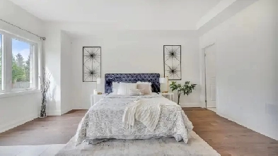 2200 Sqft Freehold Townhouse for SALE in Courtice Image# 1