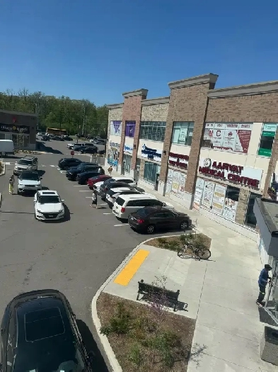 office space available for lease in Ridgeway plaza Image# 3