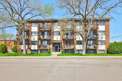 3 ½ et 4 ½ à louer 875 Rue Bertrand, Longueuil Image# 1