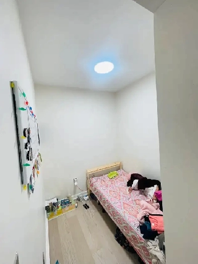 Den in 2 bedroom plus den appartment  for  rent Image# 3