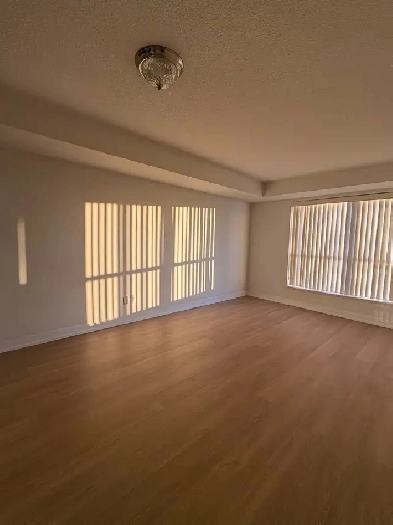 151 VILLAGE GREEN SQUARE- ONE PLUS DEN - AVAILABLE IMMEDIATELY Image# 1