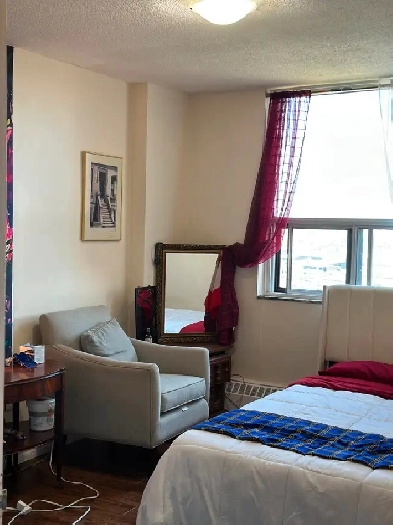 One Bedroom Plus Den Luxury Condo For Rent Image# 10