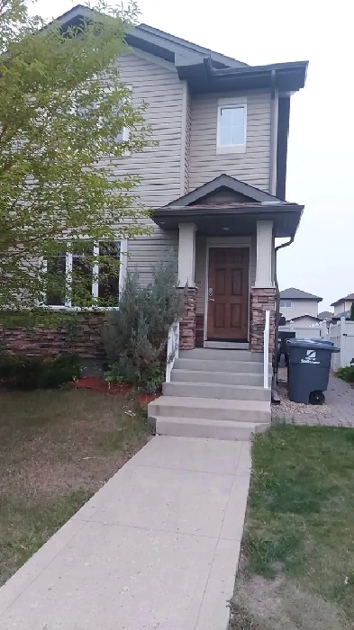 Immediate: Furnished 3 bedrm House in Stonebridge, Saskatoon Image# 8